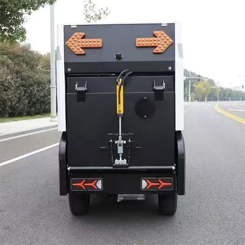 Xe quét rác ngồi lái Kumisai KMS - 1000L