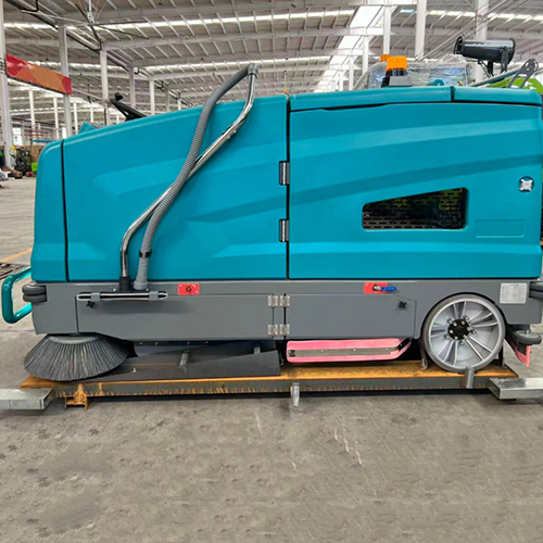 Xe quét rác chà sàn Kumisai KMS 1450XS