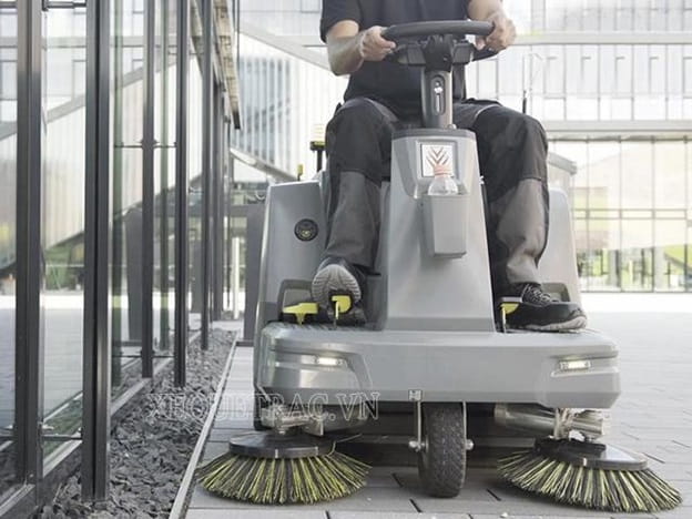 Xe quét đường có hiệu quả làm sạch cao